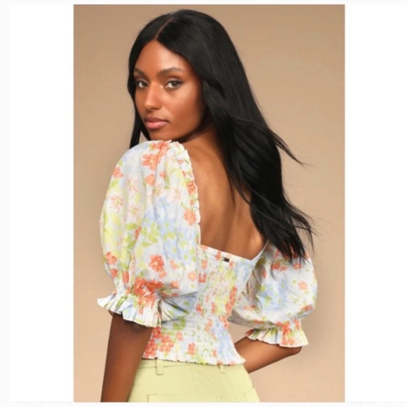 Billabong Floral Smocked Puff Sleeve Crop Top - Picture 4 of 5